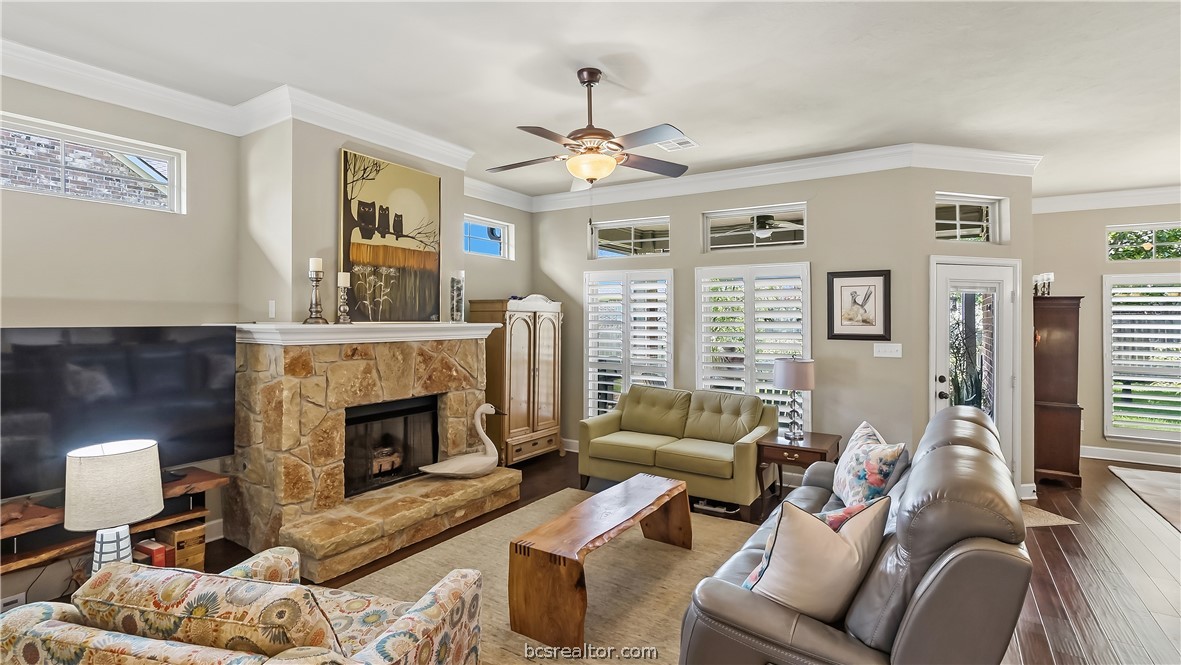 3432 Lockett Hall Circle Property Photo 4