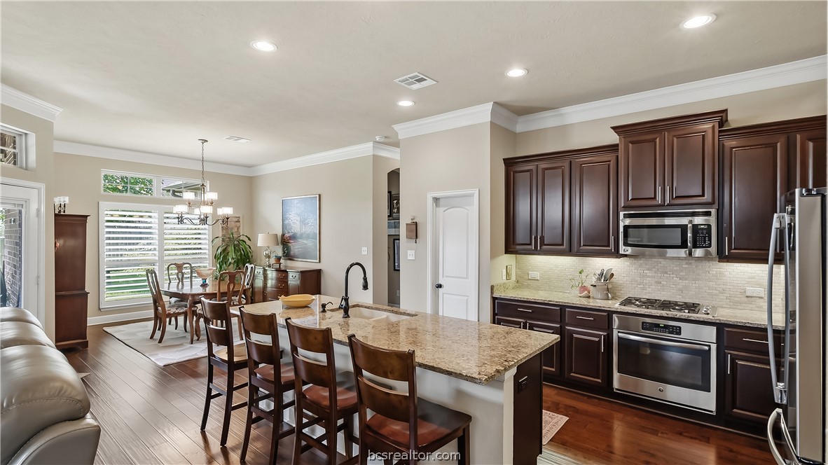 3432 Lockett Hall Circle Property Photo 6