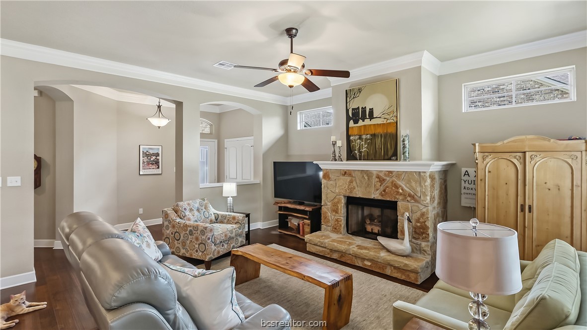 3432 Lockett Hall Circle Property Photo 8