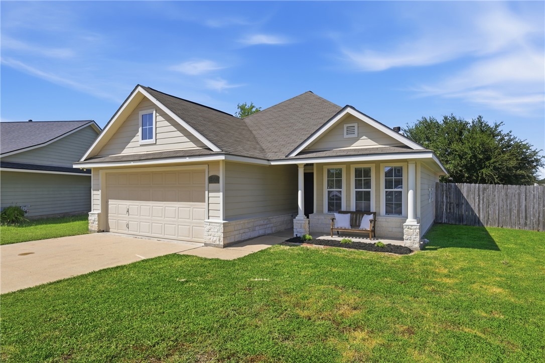 3907 Bridgeberry Court Property Photo 1