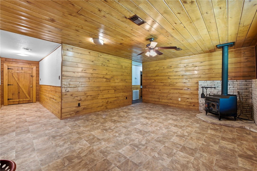 577 Watson Road Property Photo 8
