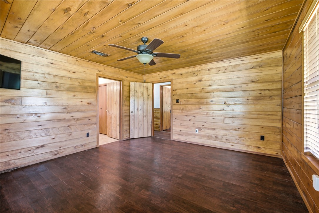 577 Watson Road Property Photo 17