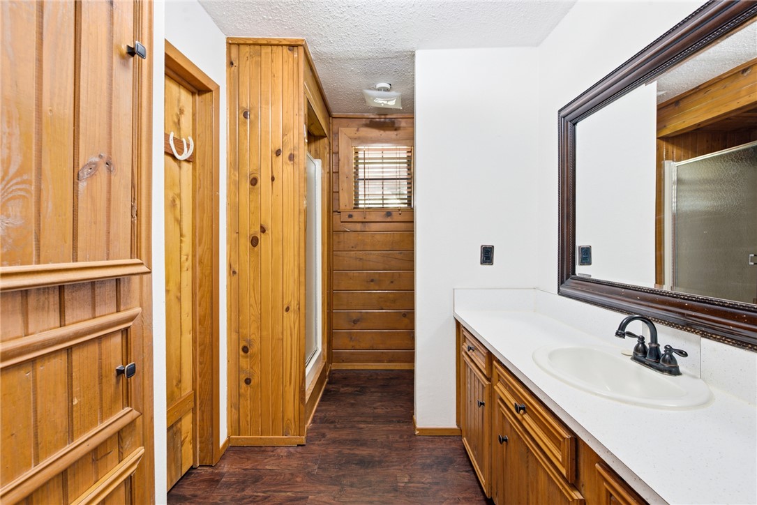 577 Watson Road Property Photo 23