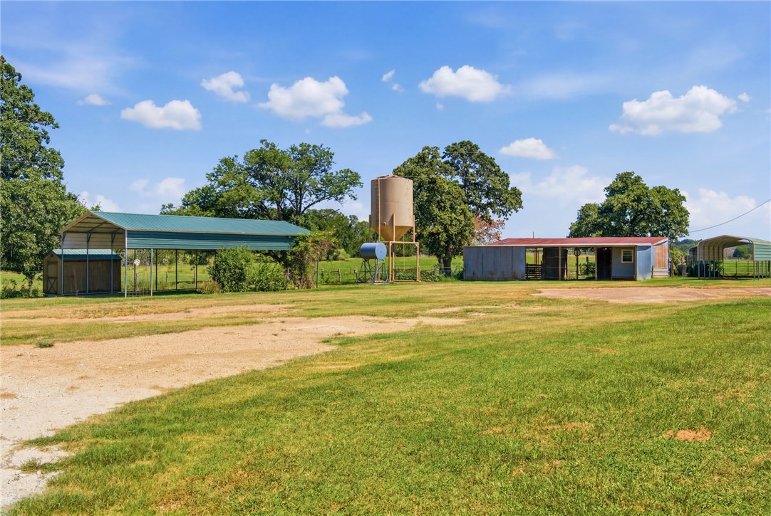 577 Watson Road Property Photo 35