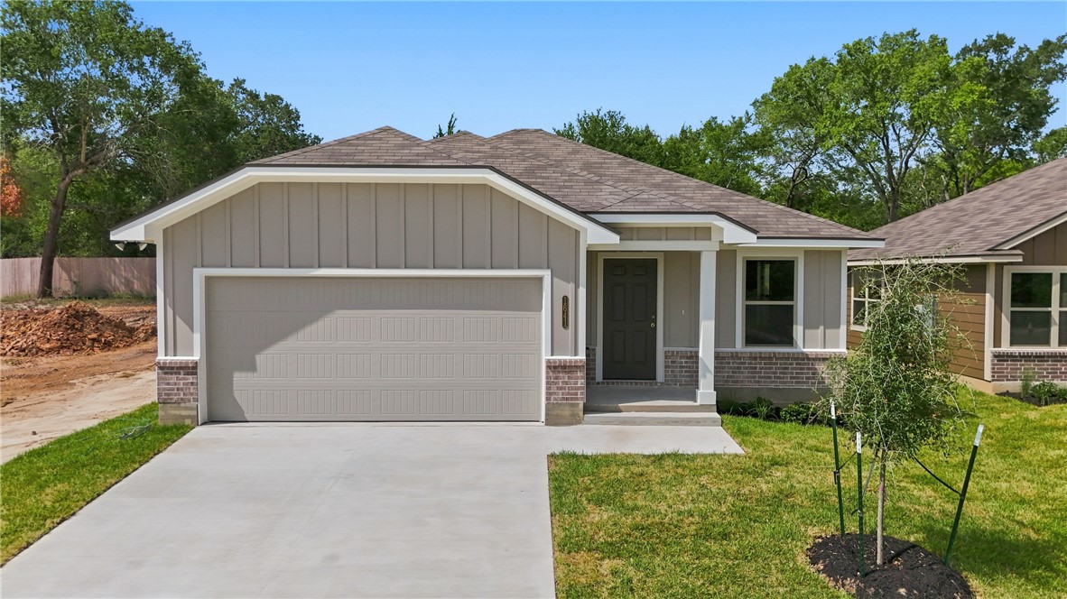 1641 Lucky Street Property Photo 1