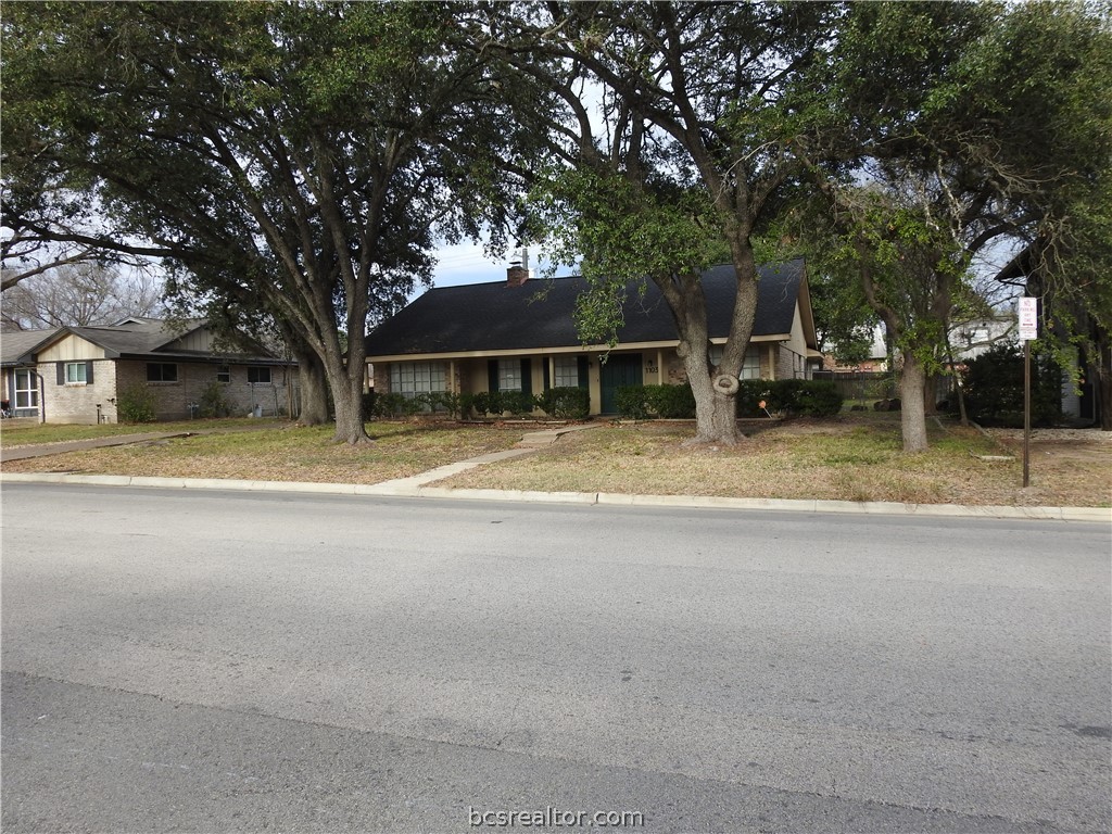 1103 Glade Street Property Photo 1