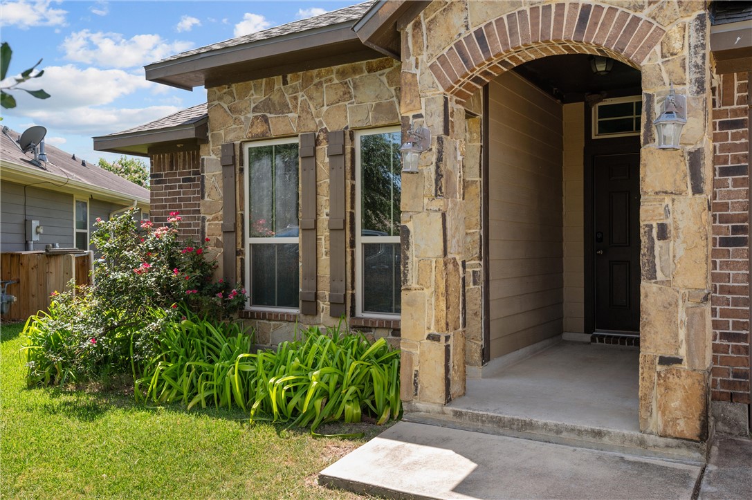 3075 Positano Loop Property Photo 2