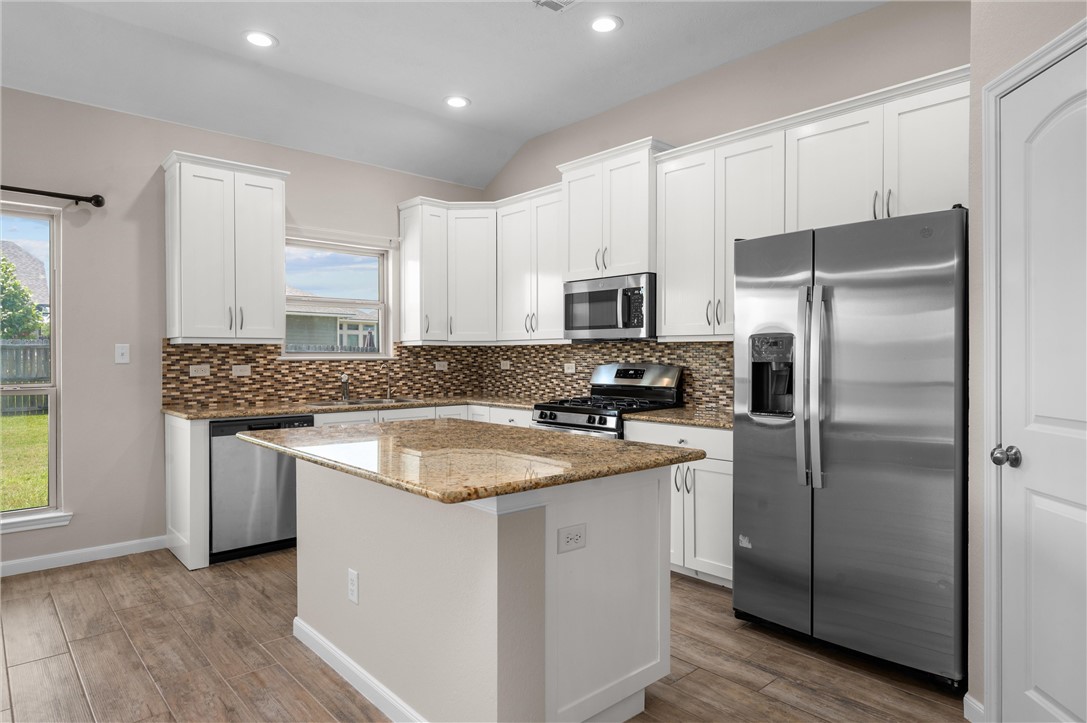 3075 Positano Loop Property Photo 4