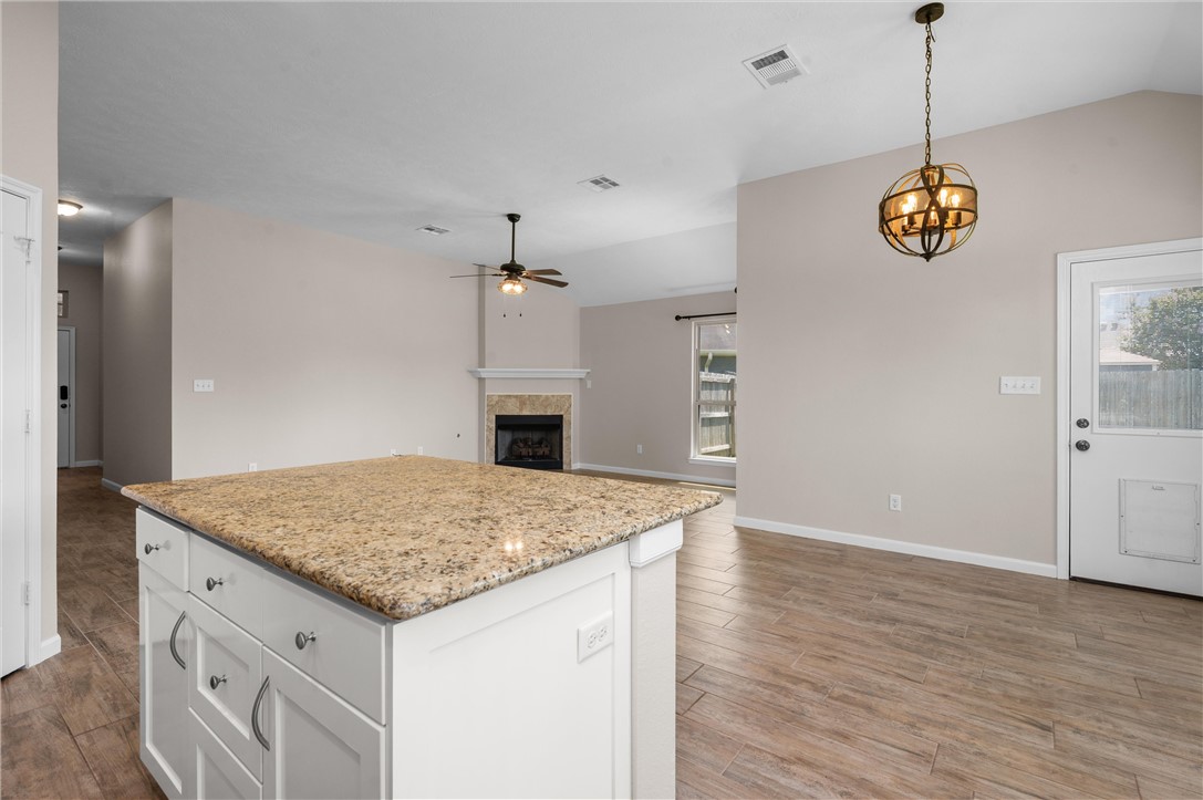 3075 Positano Loop Property Photo 5