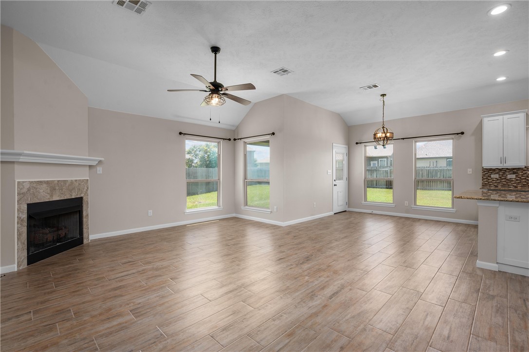 3075 Positano Loop Property Photo 6