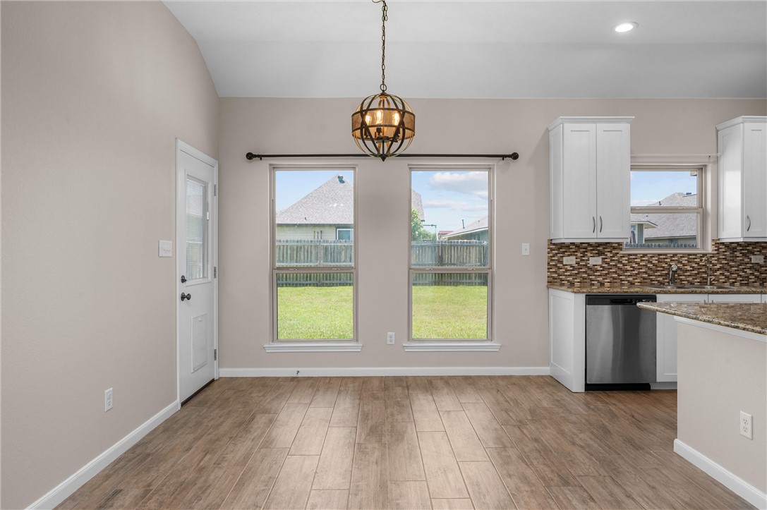 3075 Positano Loop Property Photo 8