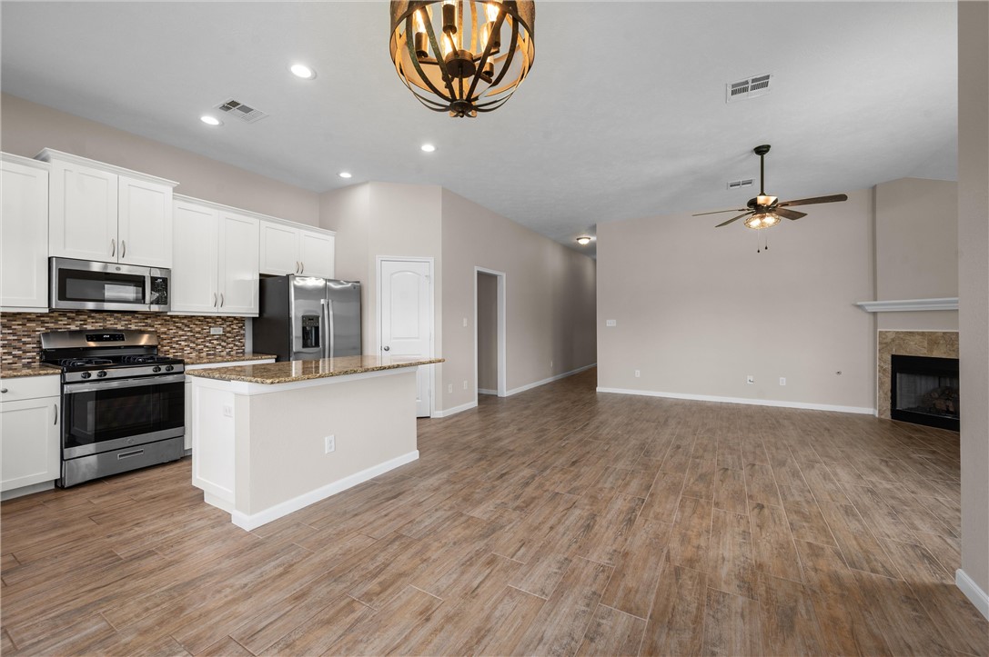 3075 Positano Loop Property Photo 9