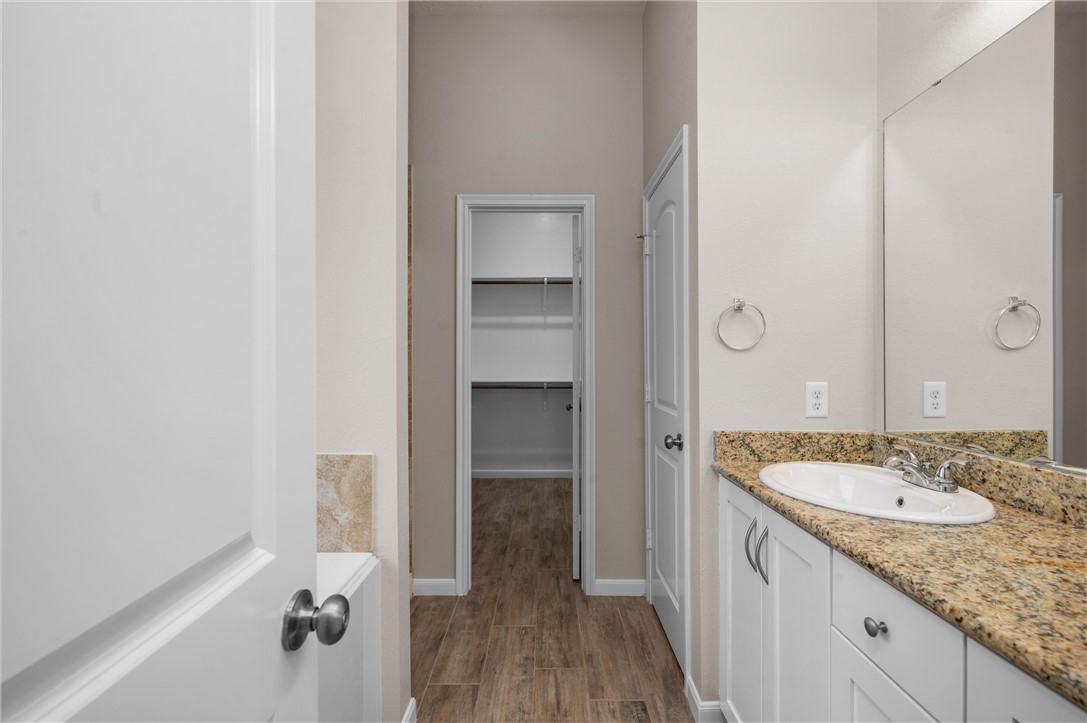 3075 Positano Loop Property Photo 14