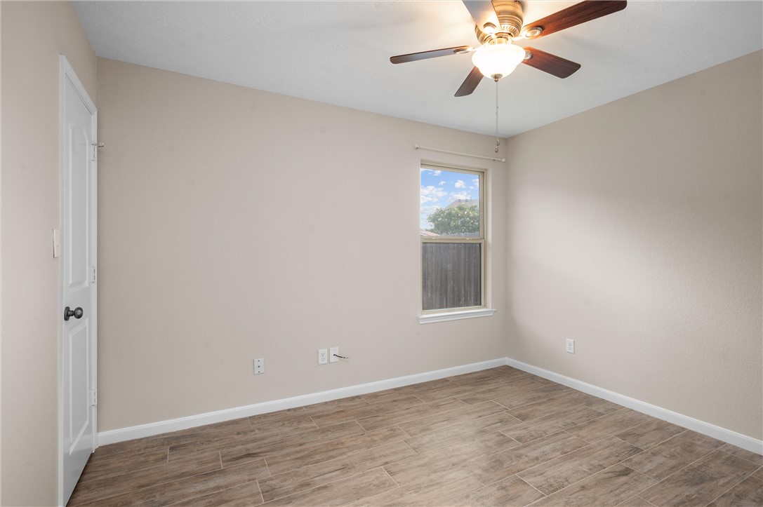 3075 Positano Loop Property Photo 16