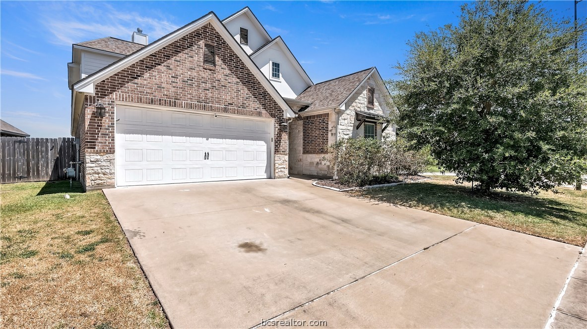15609 Walnut Nook Court Property Photo 1
