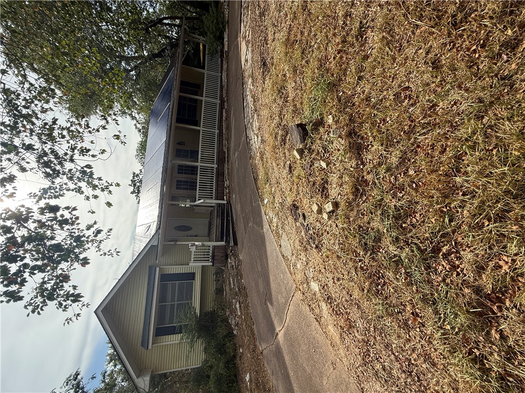 106 Post Oak Property Photo 1