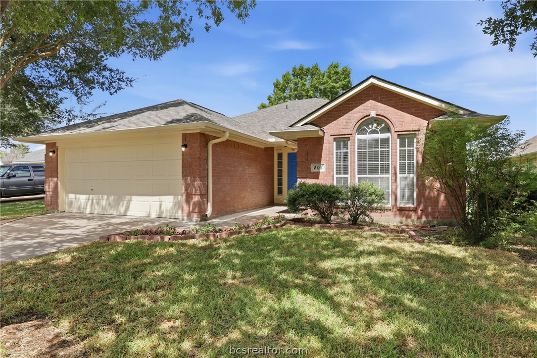 207 Landsburg Court Property Photo 1