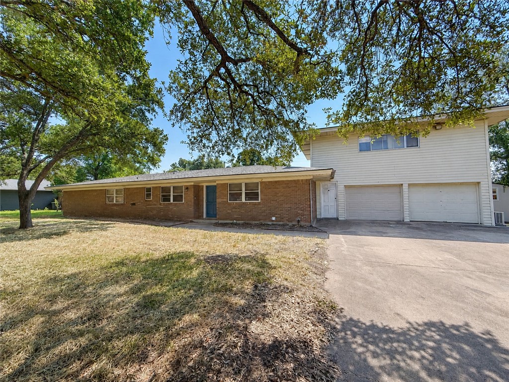 2306 Kent Street Property Photo 1
