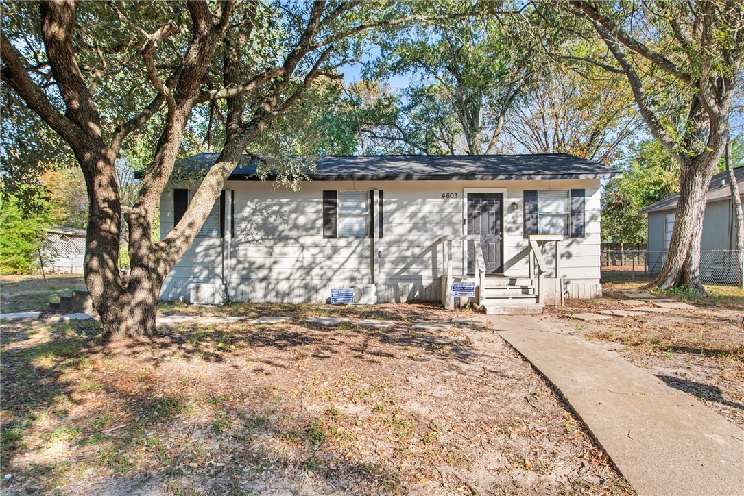 4603 Castle Avenue Property Photo 1