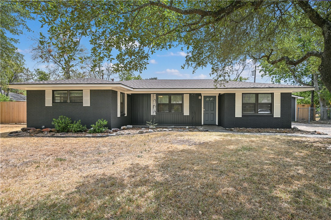 1214 Haines Drive Property Photo 1