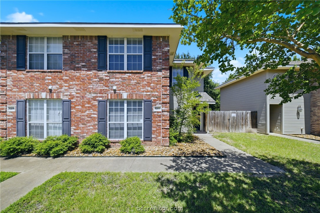 1229, 1231, 1233, 1235 Oney Hervey Drive Property Photo 1