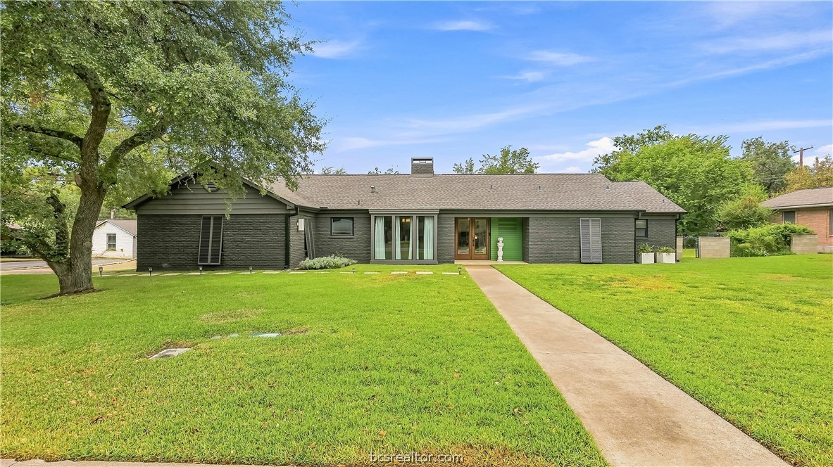 1108 Skrivanek Drive Property Photo 1