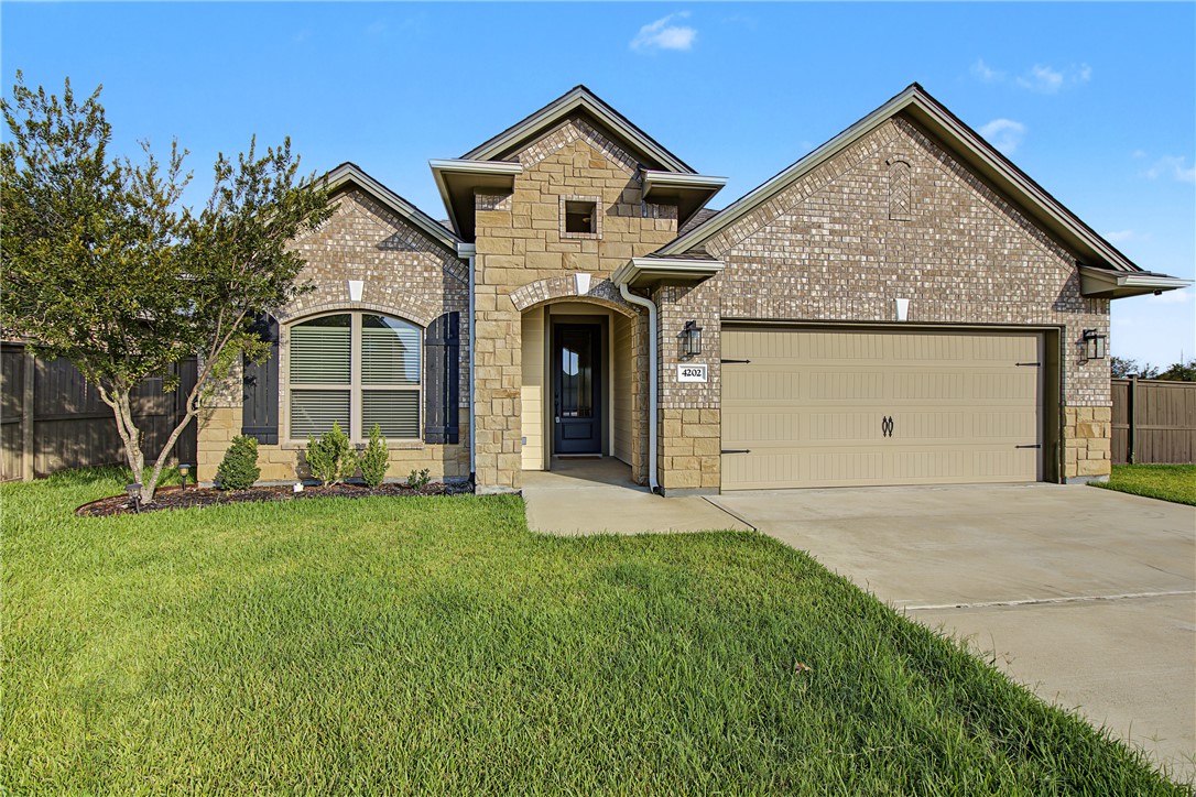 4202 Angel Landing Court Property Photo 1