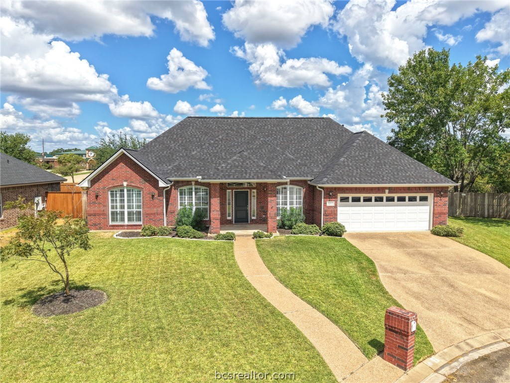 4911 Park Hampton Drive Property Photo 1