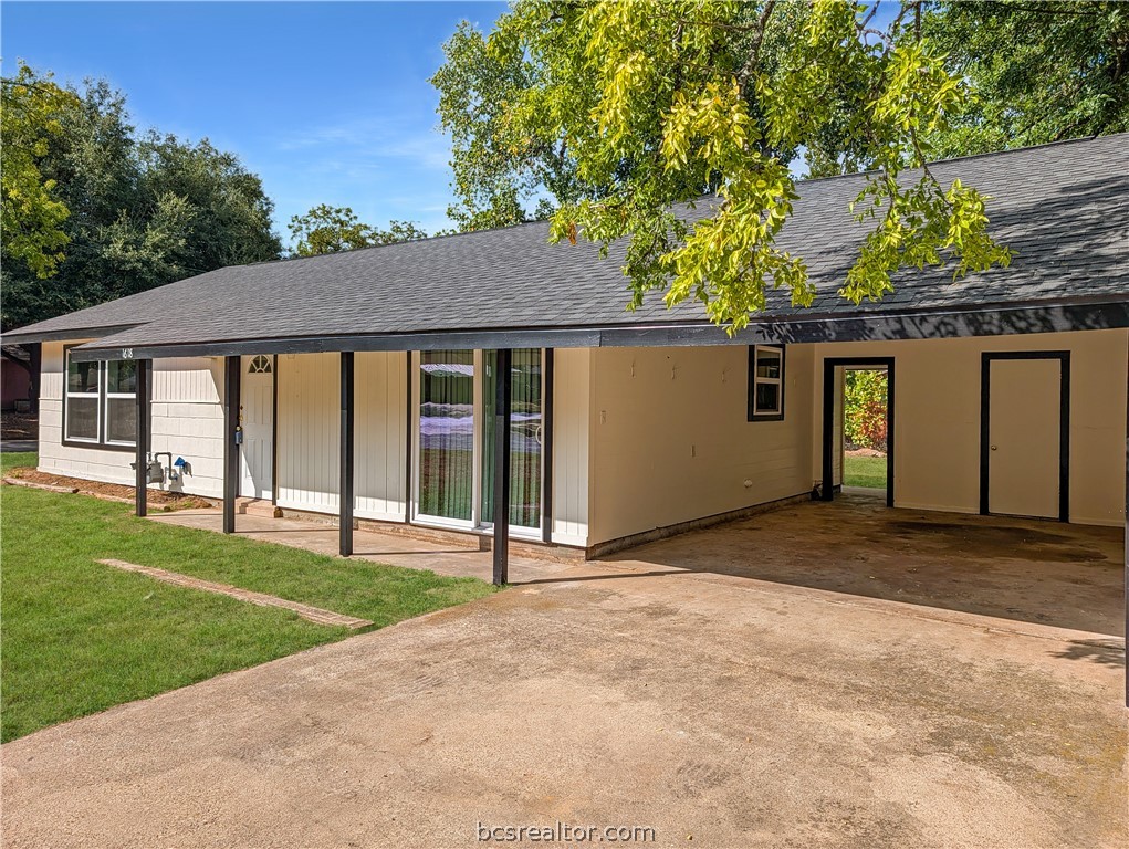 1618 Willow Drive Property Photo 1