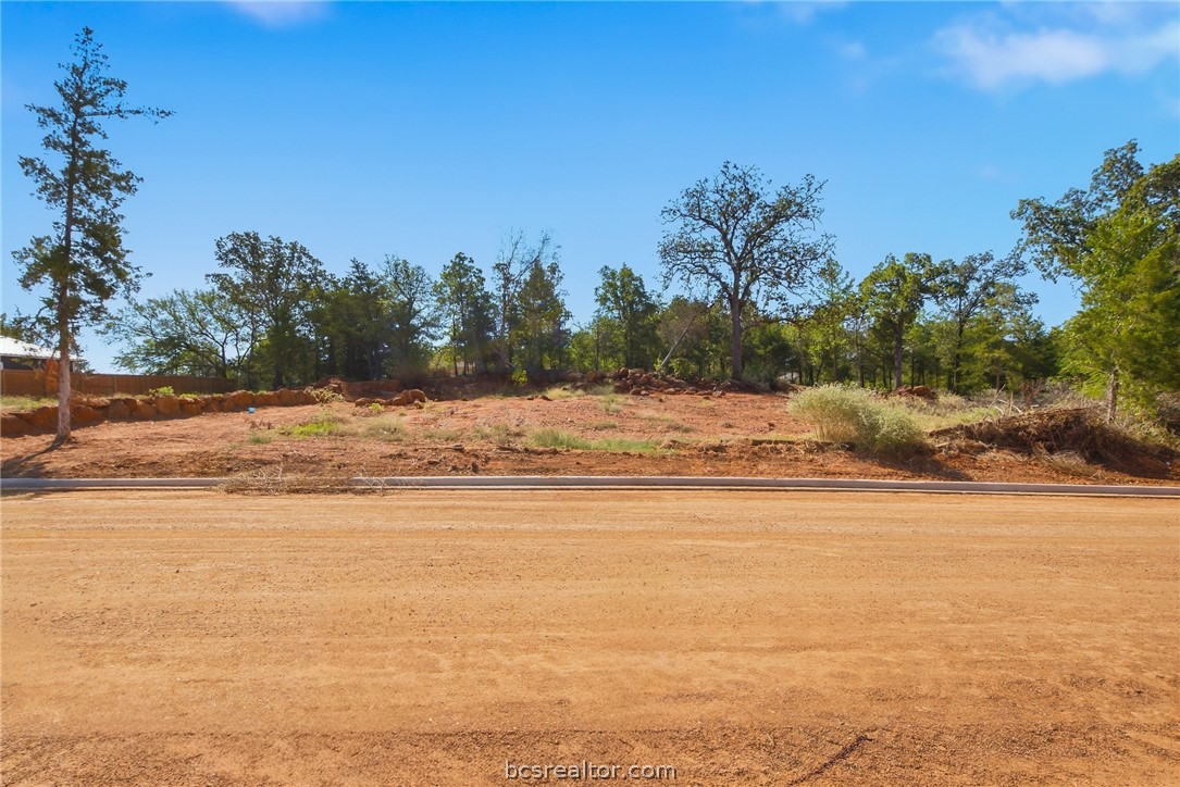 0 Crestway Property Photo 15