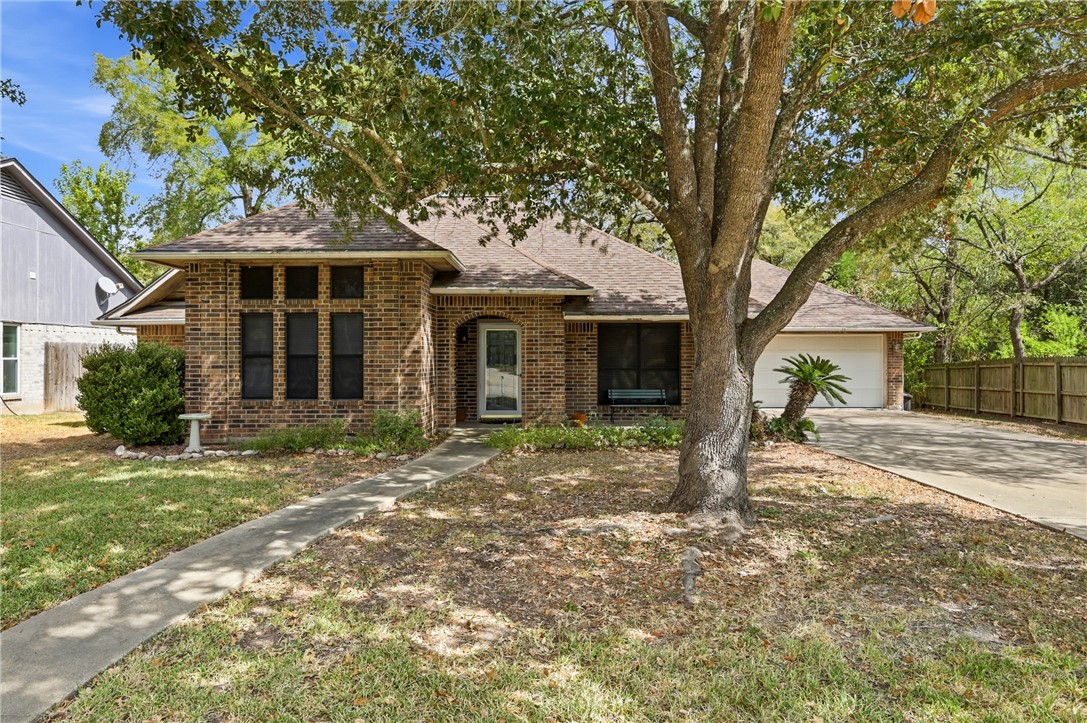 4217 Warwick Lane Property Photo 1