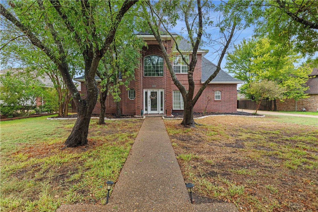 9208 Riverstone Court Property Photo 1