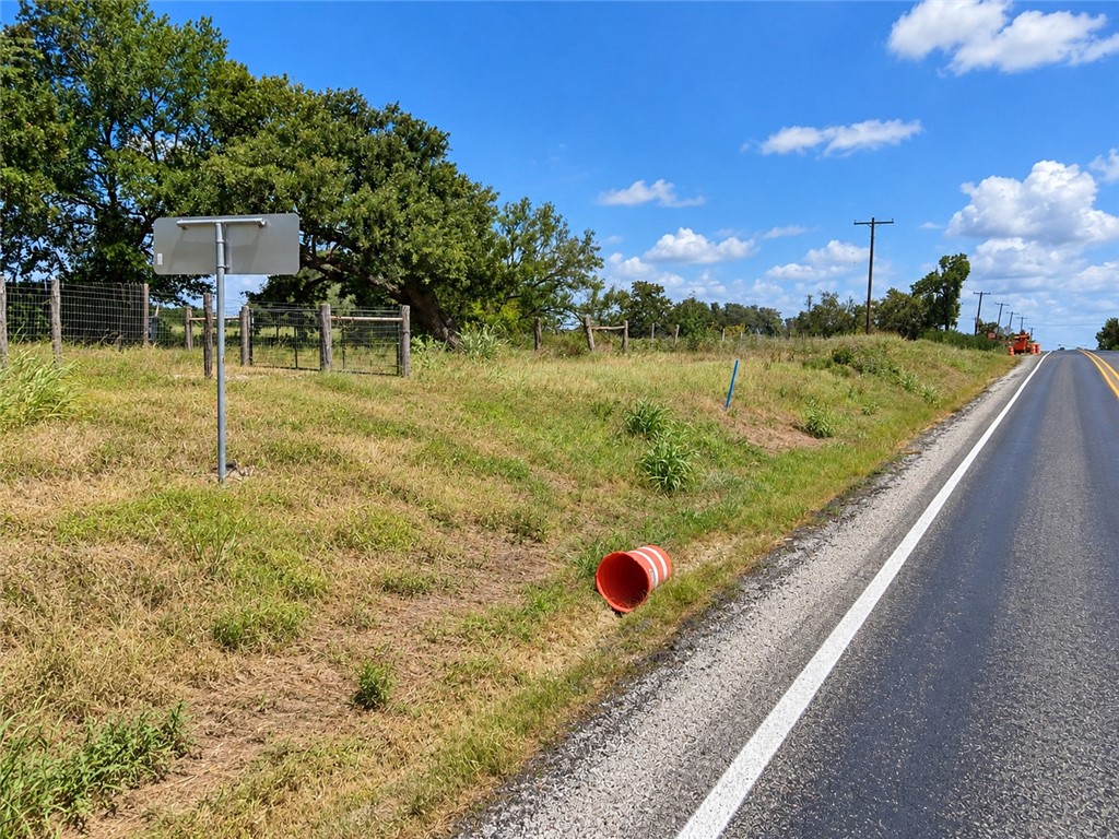 2.25 Acres Private Road 3001 Property Photo 6