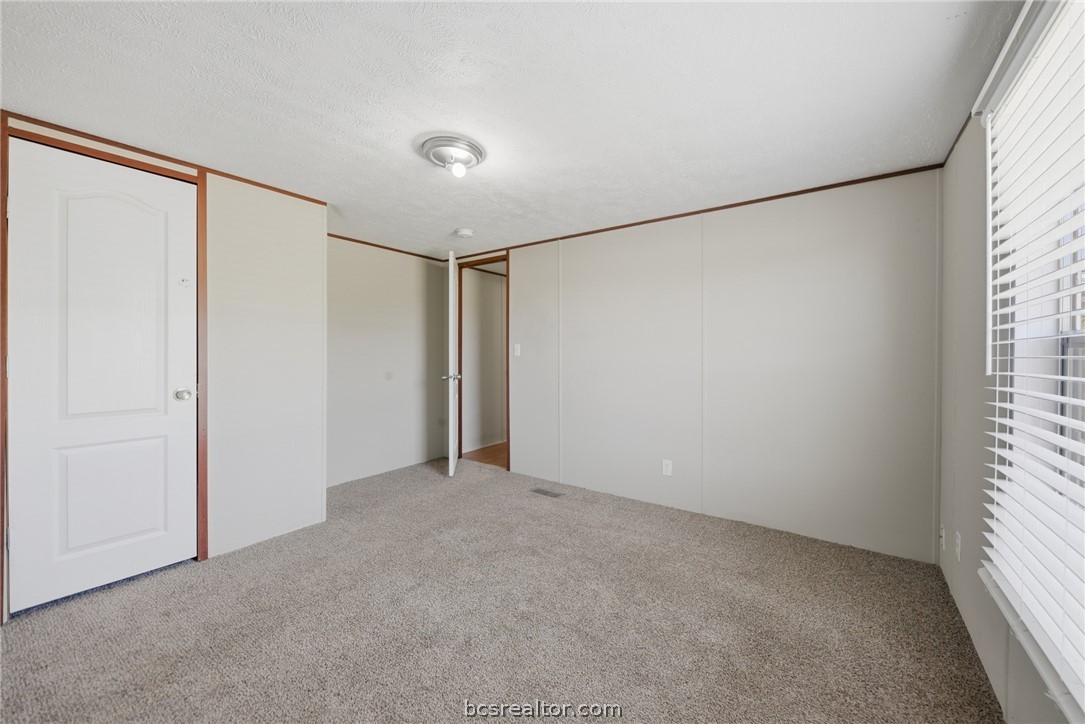 10854 Winn Road Property Photo 17