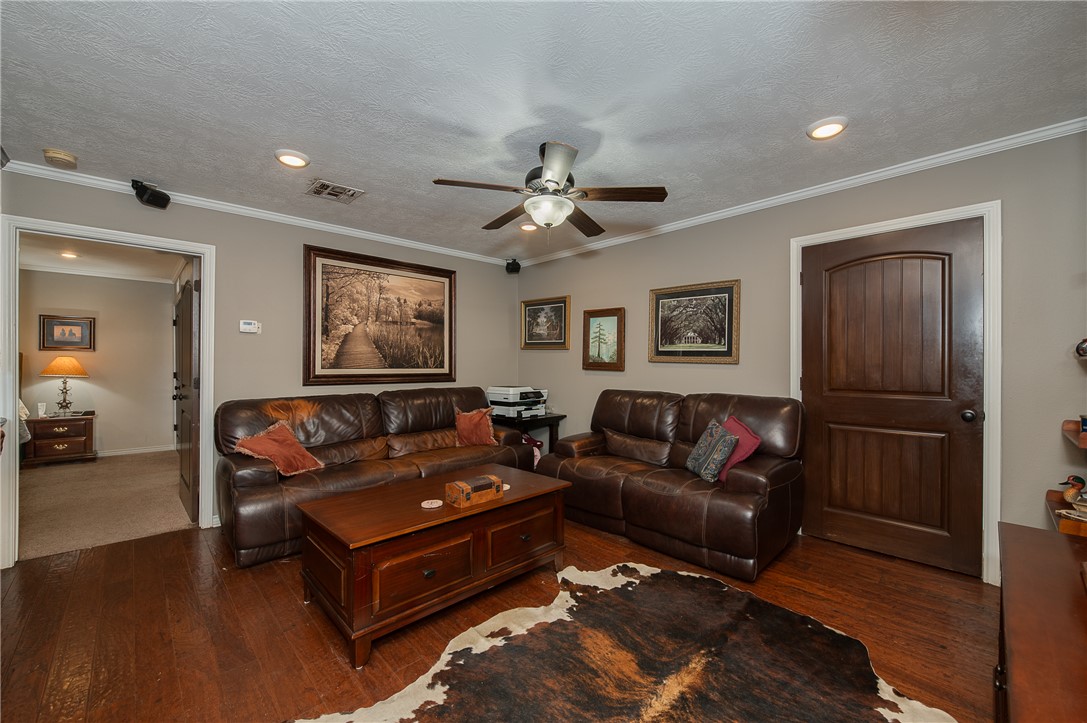 4901 & 4945 Leonard Road Property Photo 20