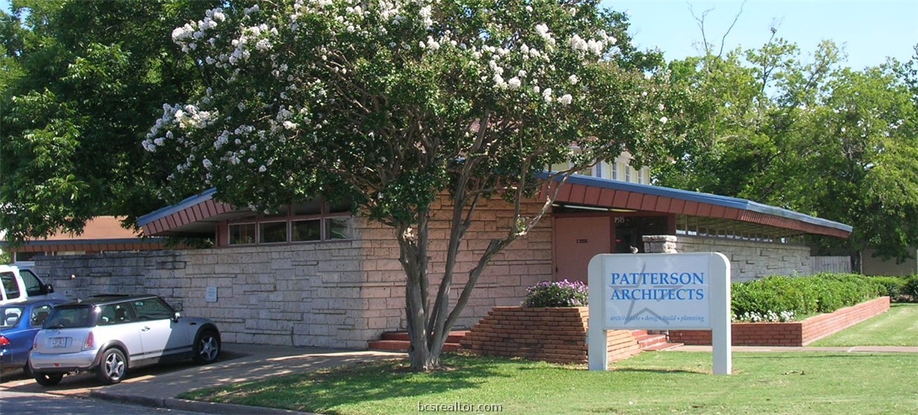 701 South Texas Avenue Property Photo 1