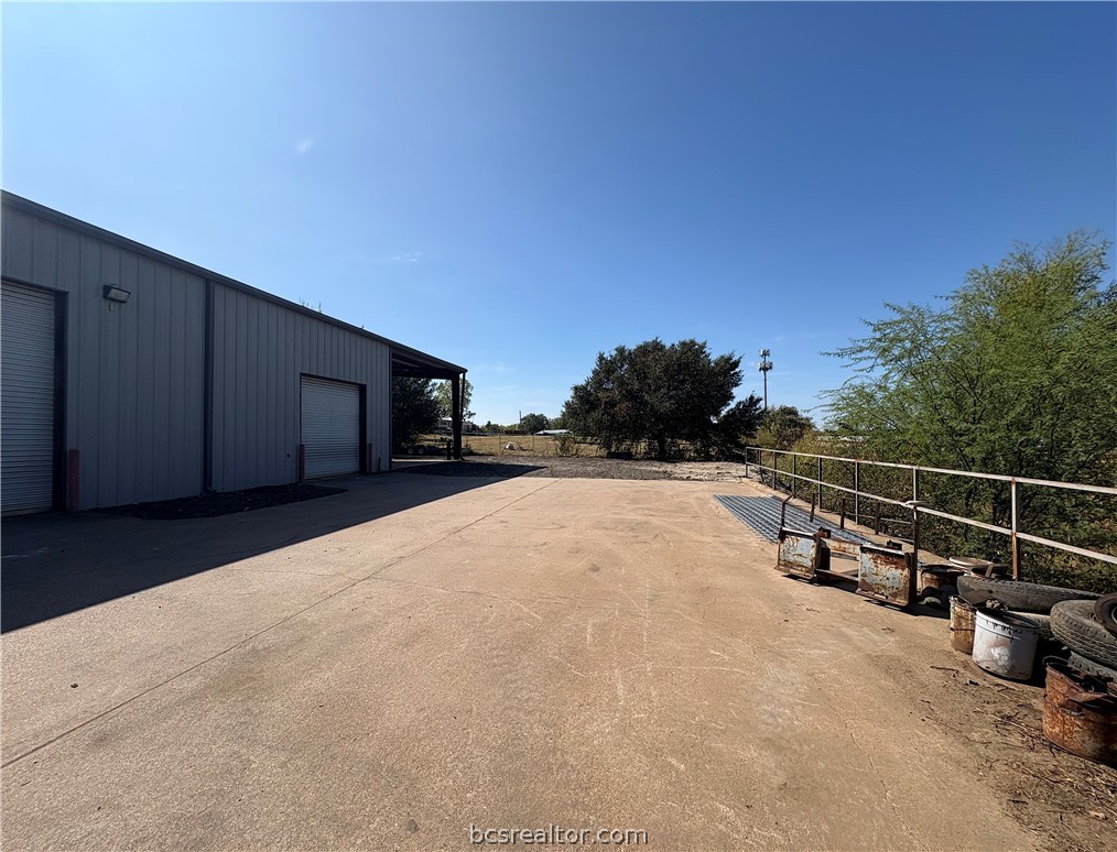 729 North Harvey Mitchell Parkway Property Photo 8