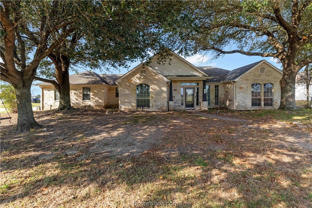 118 Edgewood Drive Property Photo 1