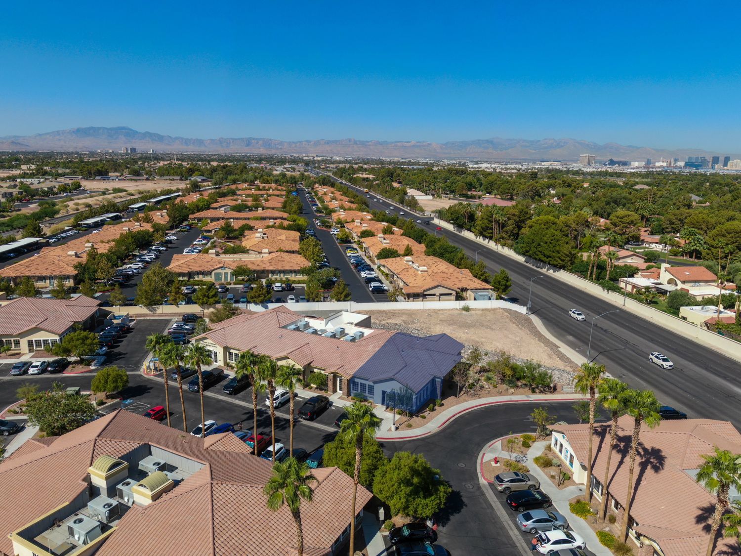 7375 S Pecos Road Property Photo 1
