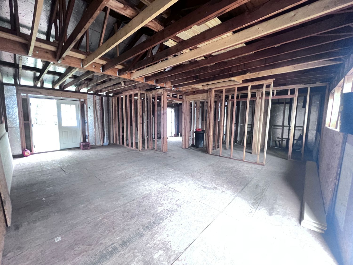 527 E Main St Property Photo 7