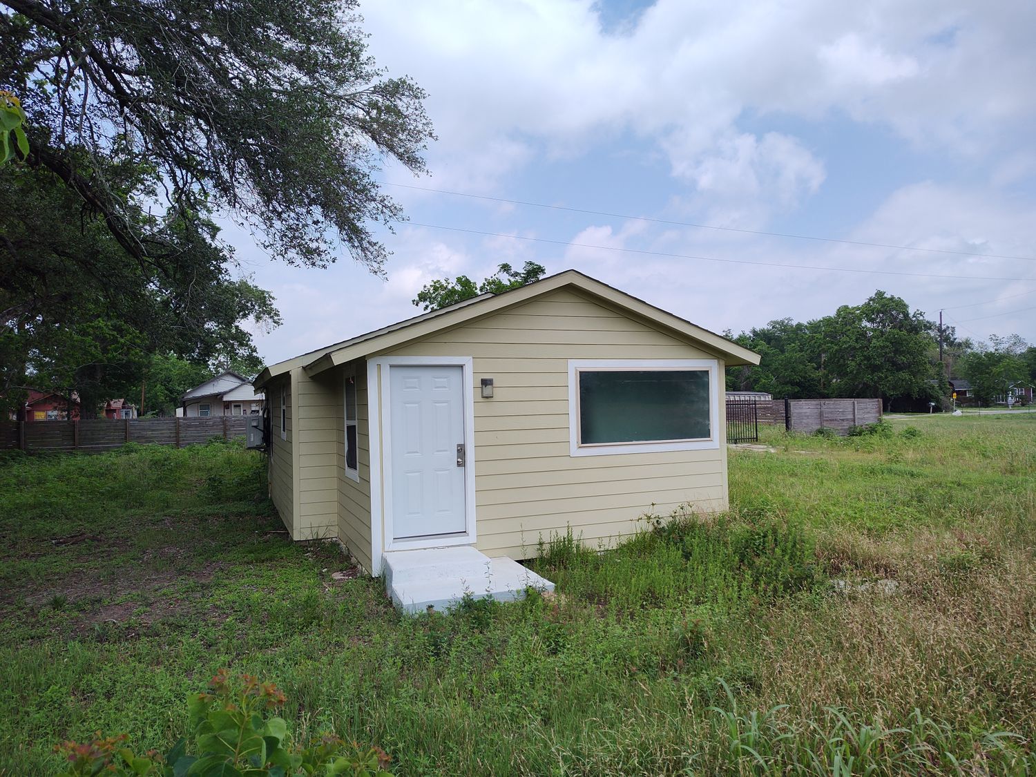 3707 12th St Property Photo 9