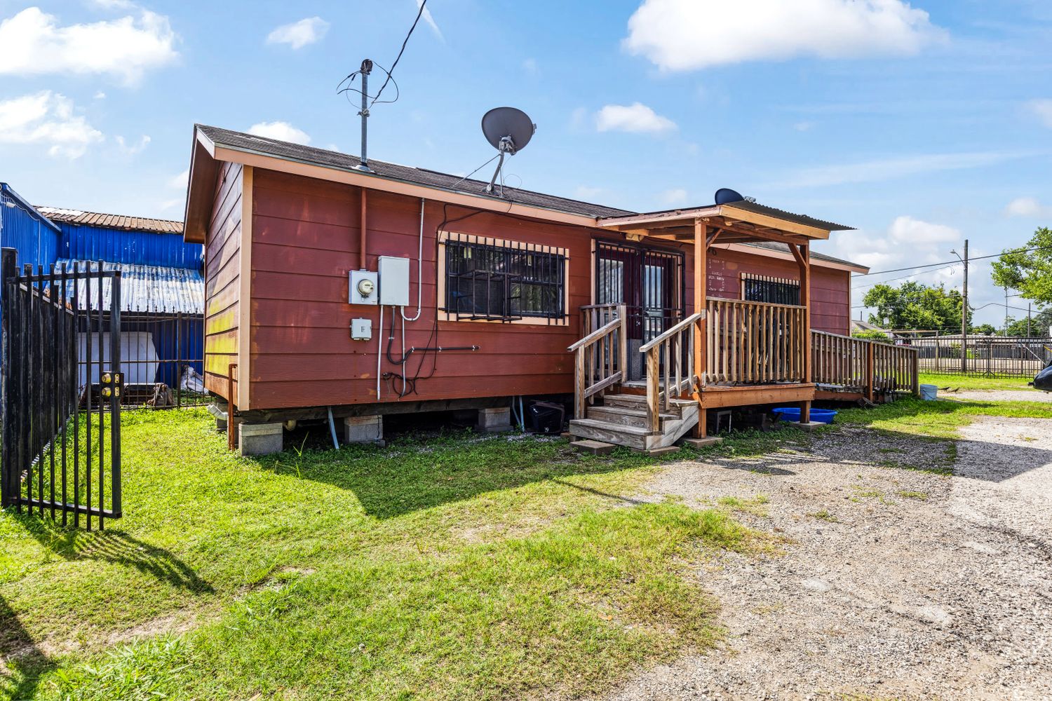 1106 North Wayside Drive Property Photo 19