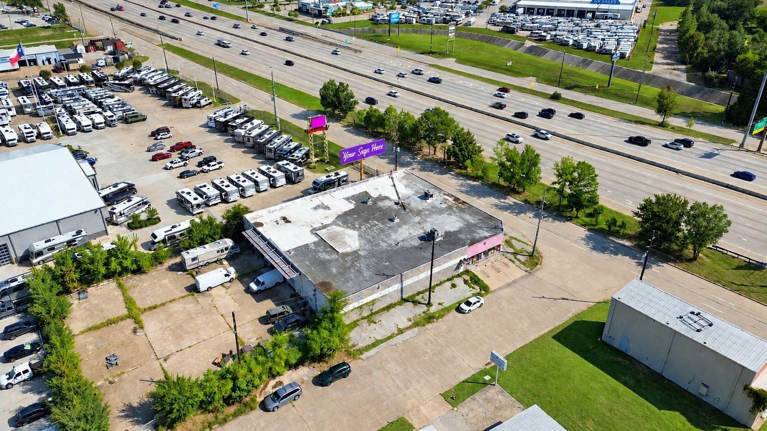 19211 Interstate 45 Property Photo 4