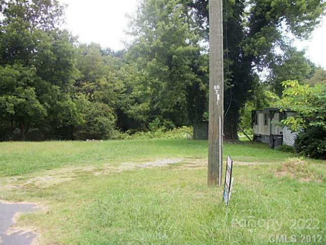 904 W Main Street Property Photo 3