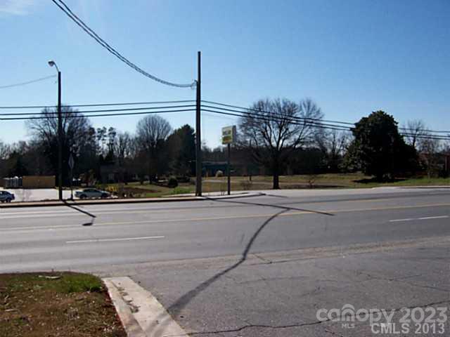 2650 E Main Street Property Photo 2