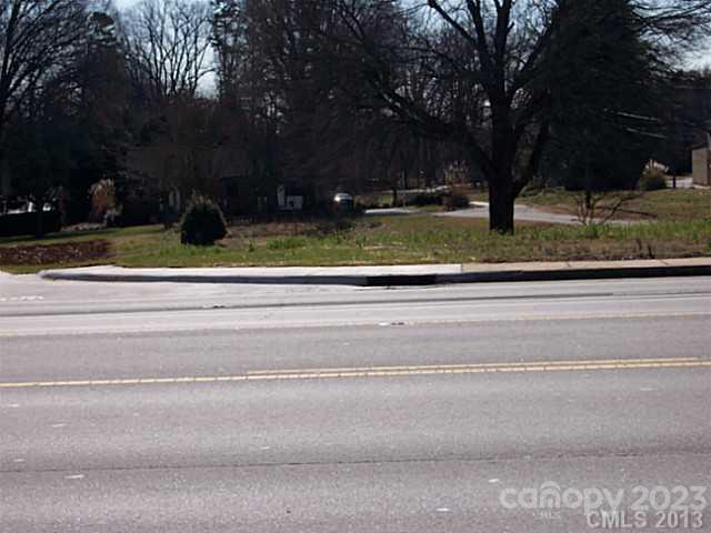 2650 E Main Street Property Photo 4