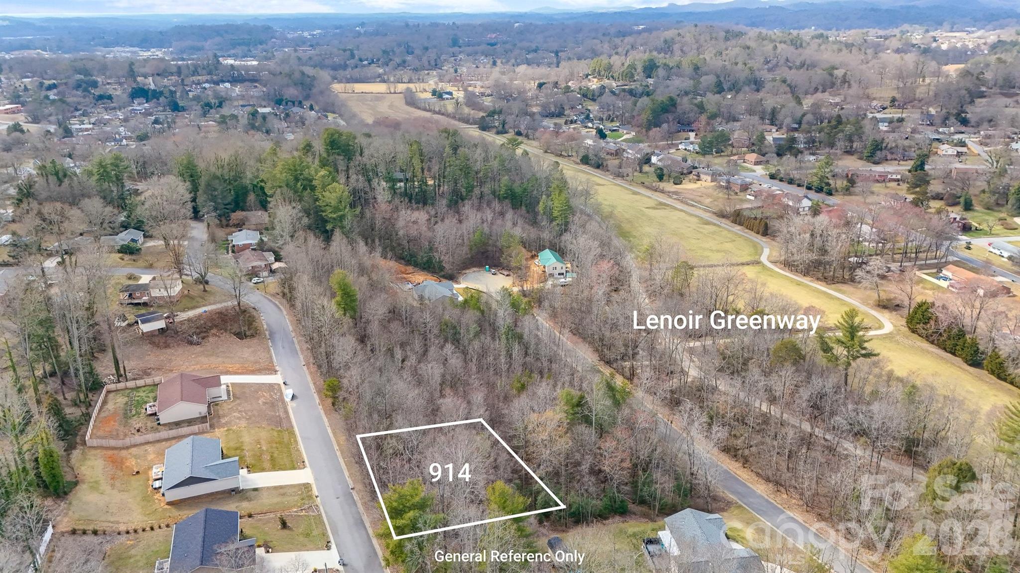 914 Woodbine Place Property Photo 1