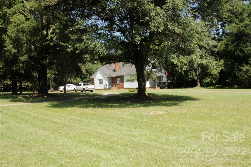 10003 Idlewild Road Property Photo 2