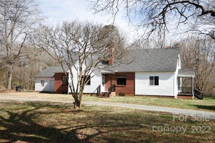 10003 Idlewild Road Property Photo 5