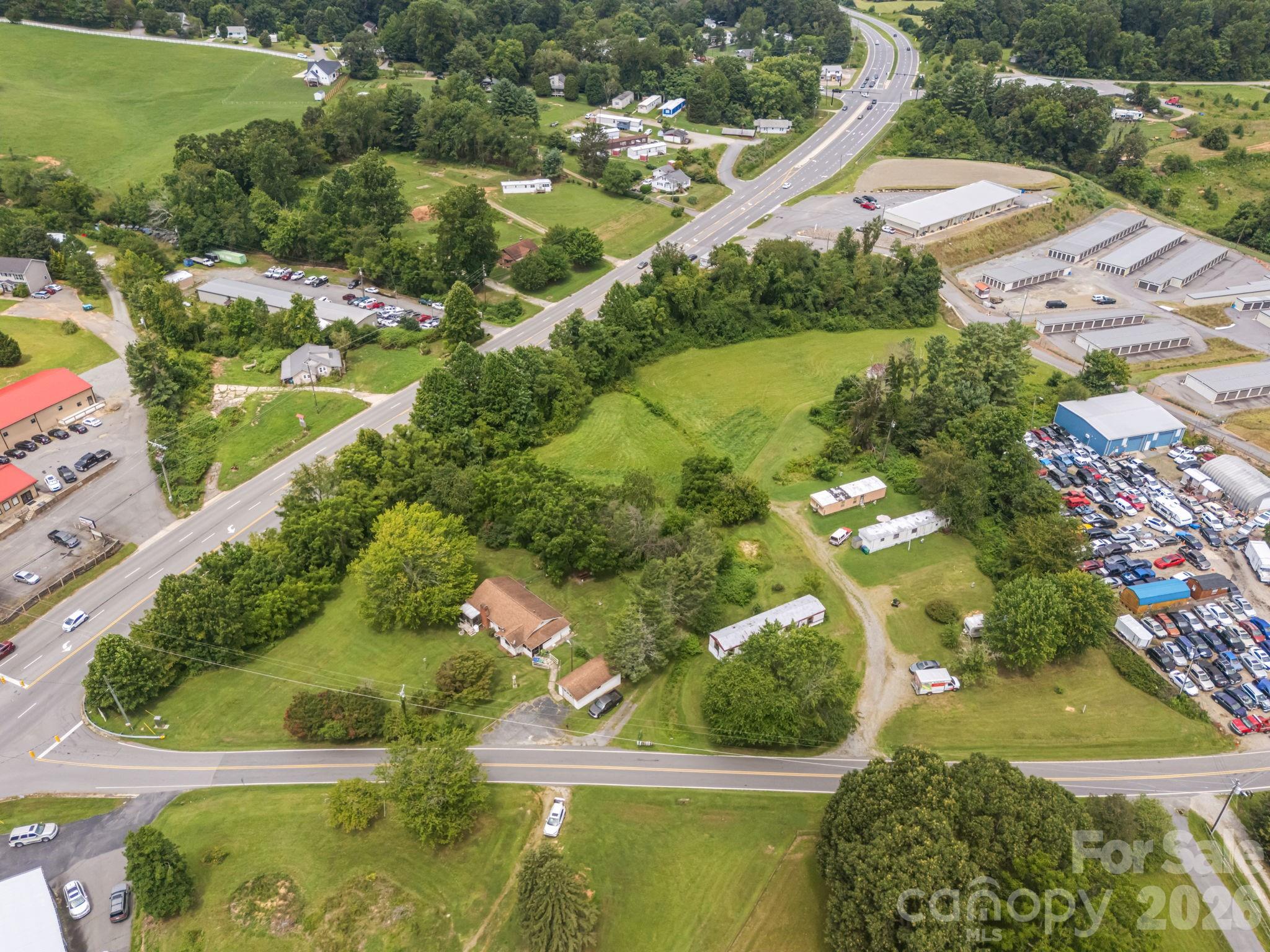 0000 New Leicester Highway Property Photo 16